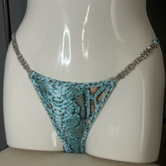 Have Faith Competition Bikini Swim Set - Picture 5 of 6